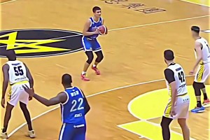 这属于几段投篮方式？